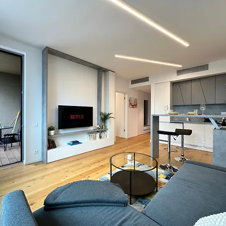 דירה Sky1 Modern Aptm On 7 Floor With Rooftop View ברטיסלאבה
