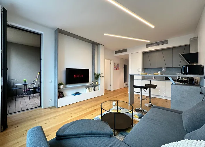 Апартаменты Sky1 Modern Aptm With Rooftop View 30 Floor Братислава