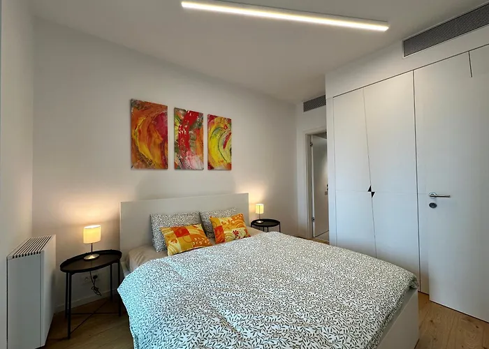 아파트 Sky1 Modern Aptm With Rooftop View 30 Floor